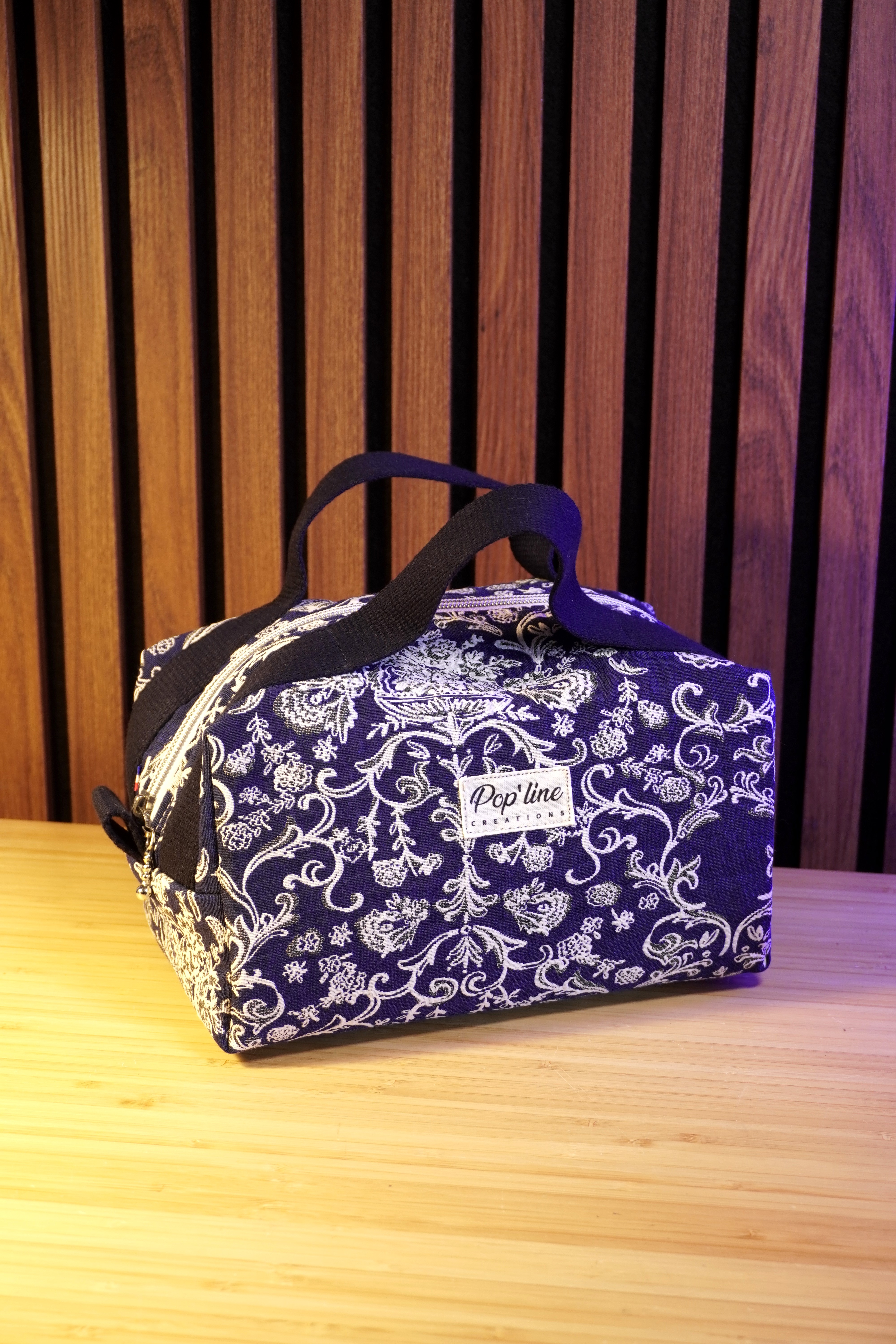 Trousse de toilette jacquard bleu et blanc